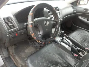 Honda Accord 2004 Silver