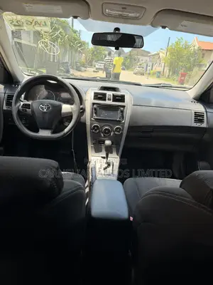 Toyota Corolla S 4dr Sedan (1.8L 4cyl 4A) 2013 Gray
