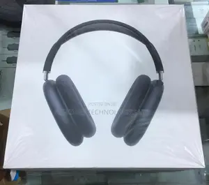 Apple AirPods Max With a USB-C Connection and Smart Case
