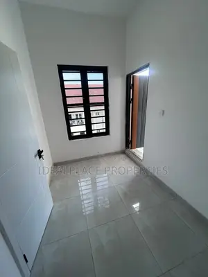 3bdrm Penthouse in Victoria Island for rent