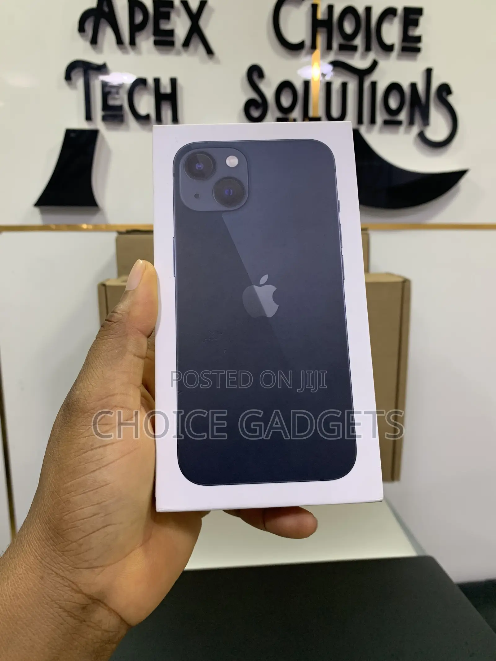 New Apple iPhone 13 128 GB Blue