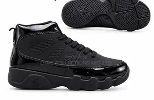 Iconic Air Jordan Men’s Black Sneakers – Stylish and Fully Boxed