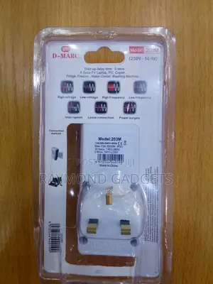 D-Marc DMI 203M Automatic Voltage Protector 13A 3000W With Delay White