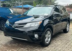 Toyota Camry XLE 4dr Sedan (3.5L 6cyl 6A) 2014 Black