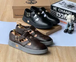 Timberland Men’s Fashionable Leather Cut-Out Buckle Shoes– Fully Boxed
