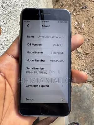 Apple iPhone SE (2022) 64 GB Black