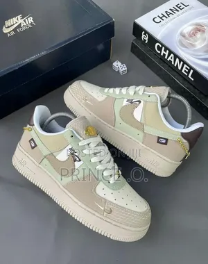 Nike Air Force 1 '07 Lx “Tan Bling" Sneakers