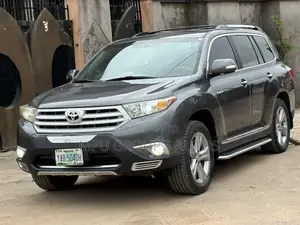 Toyota Highlander 2012 Gray