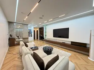 Uniquely Designed 2-Bedroom Apartment With Ps5, Pool Gym