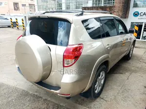 Toyota RAV4 2008 Gold