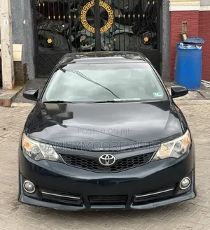 Toyota Camry SE 4dr Sedan (2.5L 4cyl 6A) 2012 Black