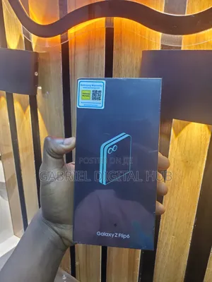New Samsung Galaxy Z Flip6 256 GB Black
