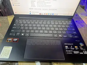 Laptop Asus Zenbook 14 32GB AMD Ryzen 7 SSD 1T