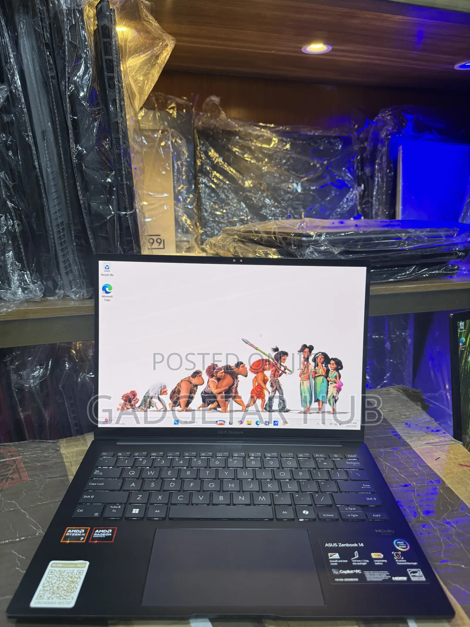 Laptop Asus Zenbook 14 32GB AMD Ryzen 7 SSD 1T