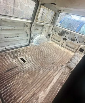 Volkswagen Transporter 2004 White