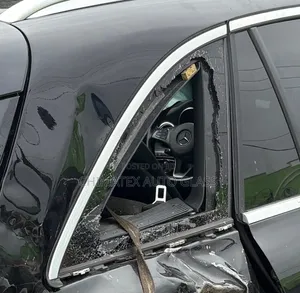 Glc300 2016 Rear Body Vent SUV Glass Available at Chimatex