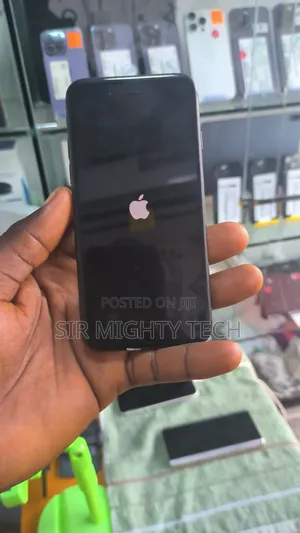 Apple iPhone 7 32 GB Black