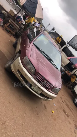 Toyota Picnic 2.0 FWD 2003 Red