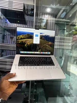 Laptop Apple MacBook Pro 2023 M2 Pro 36GB Apple M2 SSD 512GB