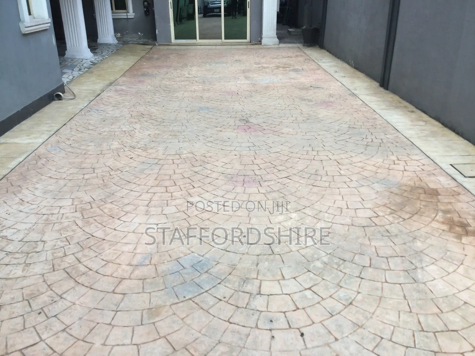 Paving Stones/Interlocking Cleaning