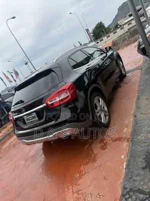 Mercedes-Benz GLA 250 2018 Black