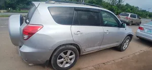 Toyota RAV4 2008 Silver
