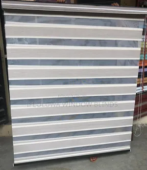 Quality Day and Night Window Blinds, Suncreen Roller and 50mm Venetian