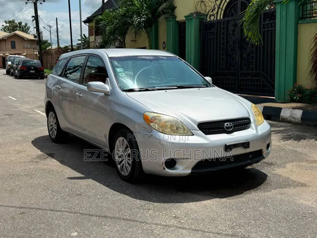 Toyota Matrix 2005 Silver