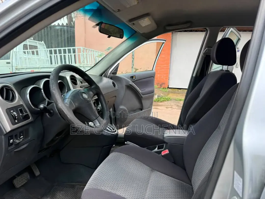 Toyota Matrix 2005 Silver