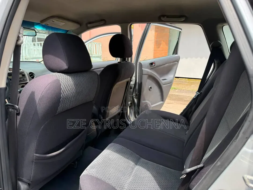 Toyota Matrix 2005 Silver