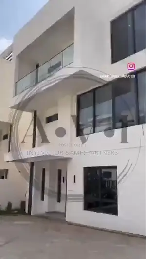 Furnished 6bdrm Villa in Maitama for sale