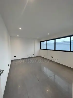 4bdrm Duplex in Banana Island for sale
