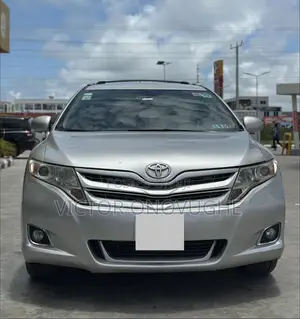 Toyota Venza V6 2010 Silver