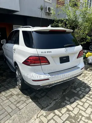 Mercedes-Benz GLE-Class GLE 350d 4MATIC 2016 White