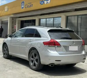 Toyota Venza V6 2010 Silver