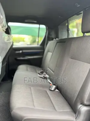 New Toyota Hilux 2026 Black