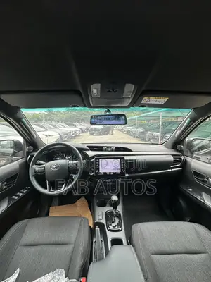 New Toyota Hilux SR5 (Diesel) 2026 Black
