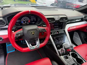 Lamborghini Urus Base 2019 White
