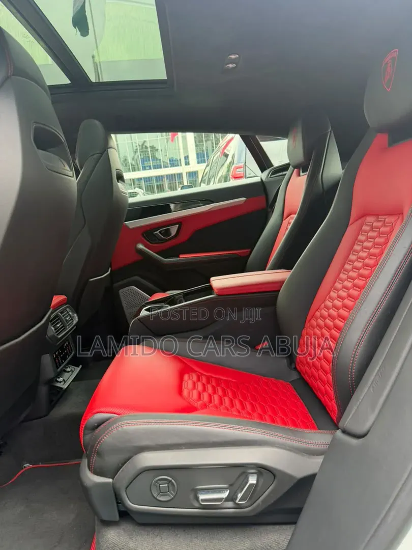 Lamborghini Urus Base 2019 White