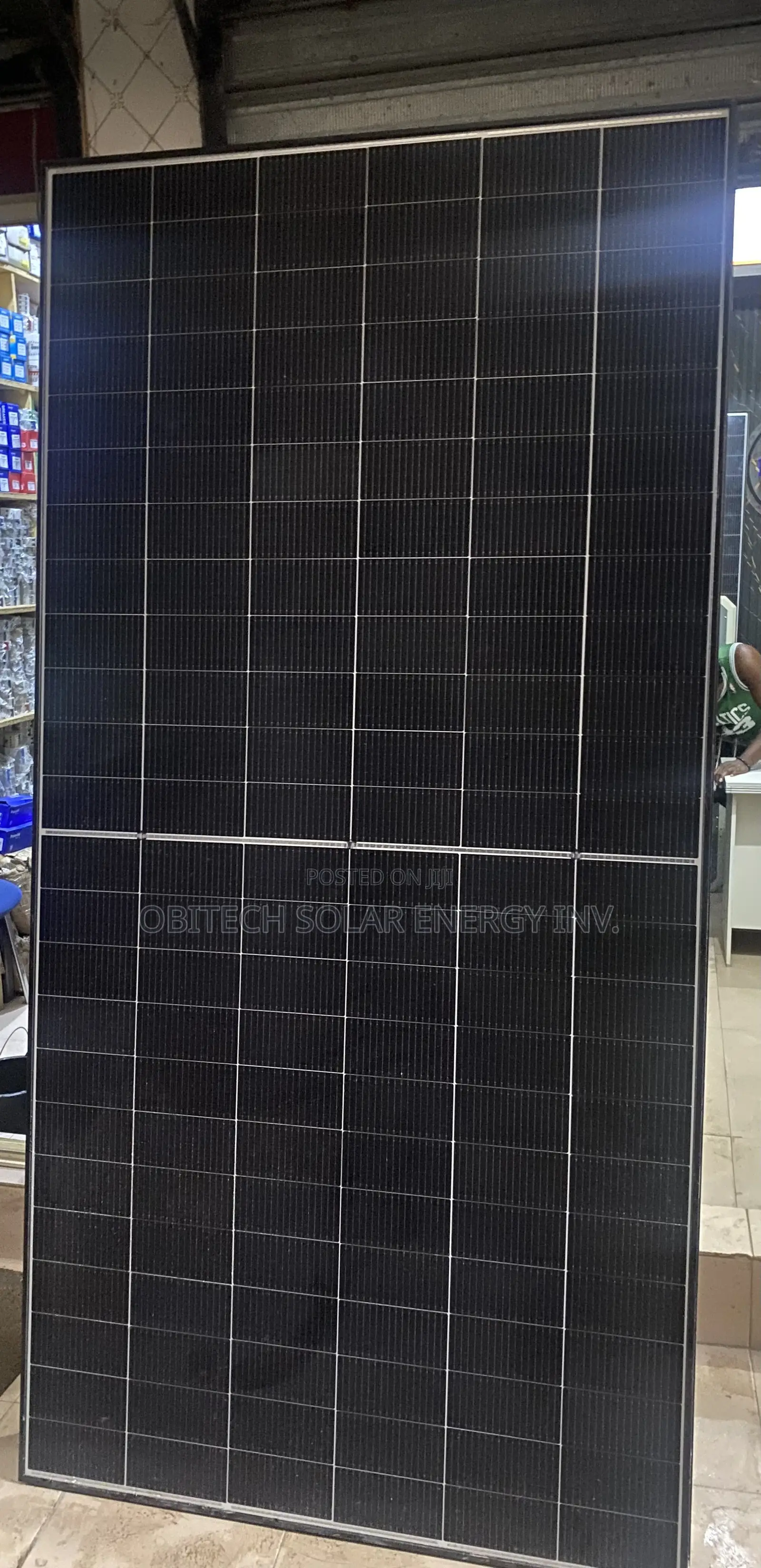 585W Bifacial Solar Panel