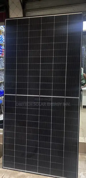 585W Bifacial Solar Panel