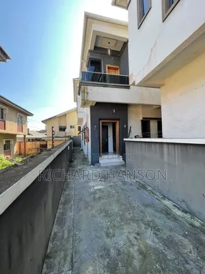 4bdrm Duplex in Ikota Lekki for rent
