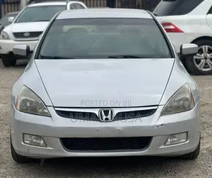Honda Accord 2006 Silver