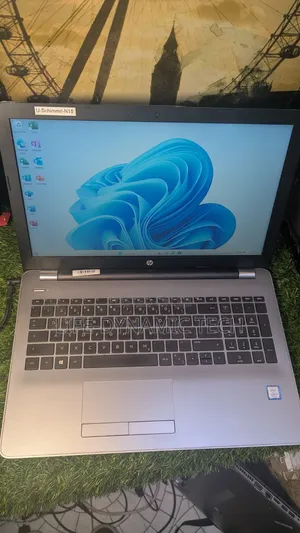 Laptop HP 250 G6 4GB Intel Core i5 SSD 128GB