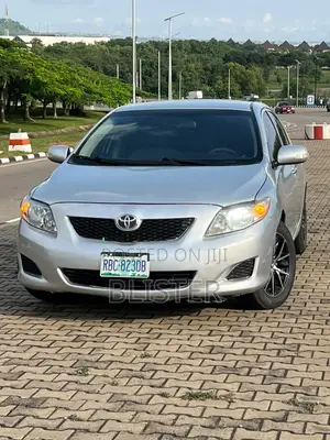 Toyota Corolla 2010 Silver