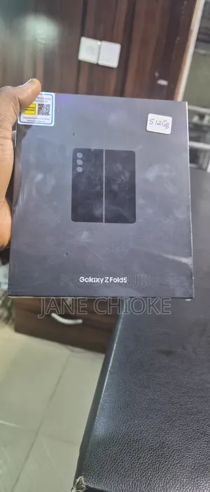 New Samsung Galaxy Z Fold2 5G 512 GB Black