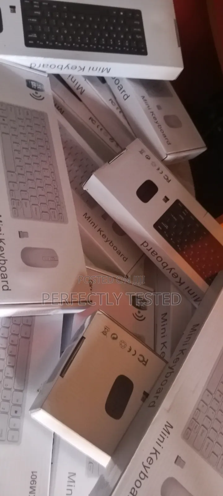 Wireless Keyboard With Wireless Mouse