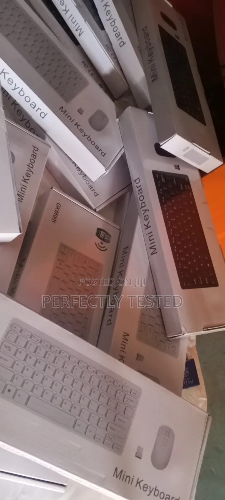 Wireless Keyboard With Wireless Mouse
