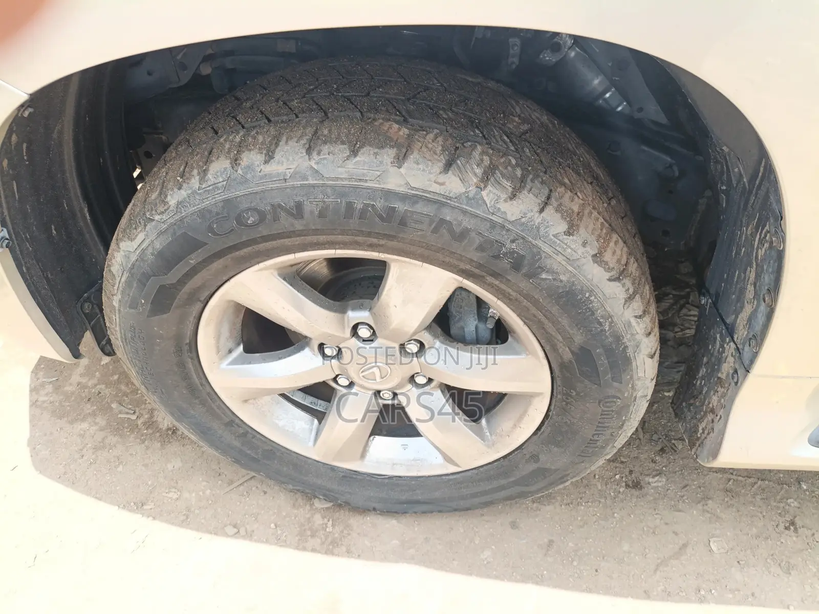 Lexus GX 2013 Gold