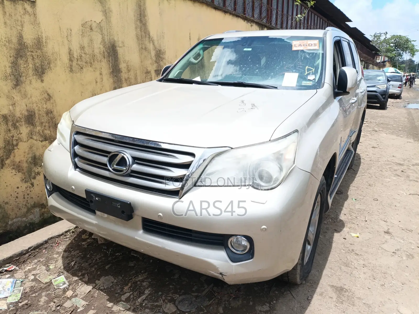 Lexus GX 2013 Gold